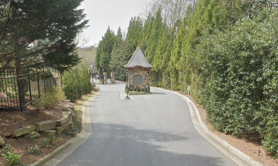 9675 Almaviva Dr., Alpharetta, GA 30022