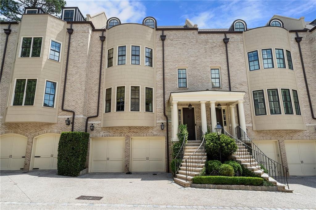 122 Old Ivy Rd. #17, Atlanta, GA 30342