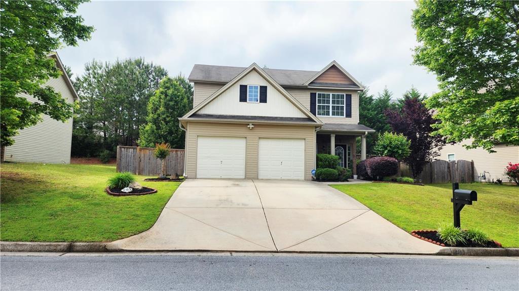 201 Hollyhock Ln., Dallas, GA 30132