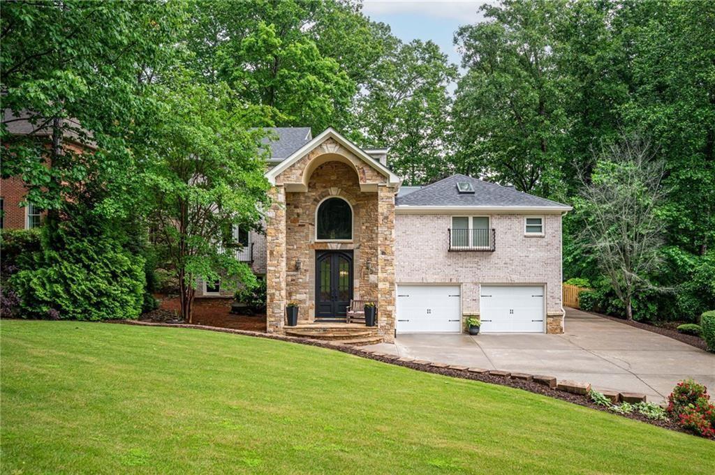 3290 Coachmans Way, Roswell, GA 30075