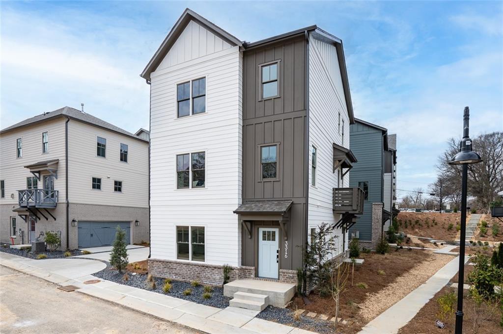 3316 Stillwood Ln., Atlanta, GA 30354