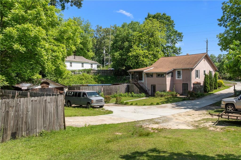 2667 Peyton Rd., Atlanta, GA 30318
