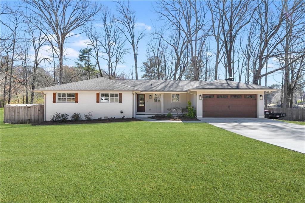 4304 Lake Laurel Dr., Smyrna, GA 30082