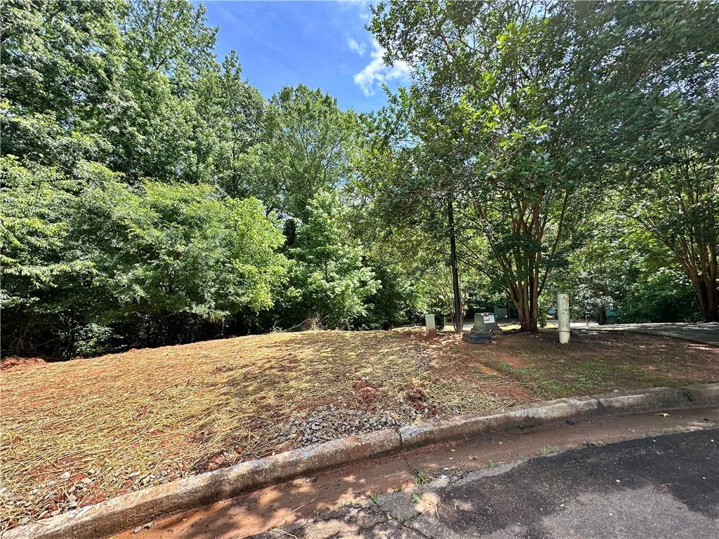 5896 Woodland Park Ct., Jefferson, GA 30549
