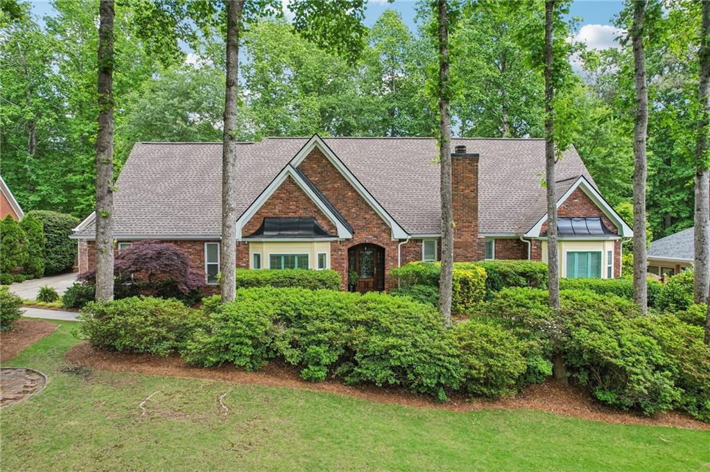 3456 Drayton Dr., Roswell, GA 30075