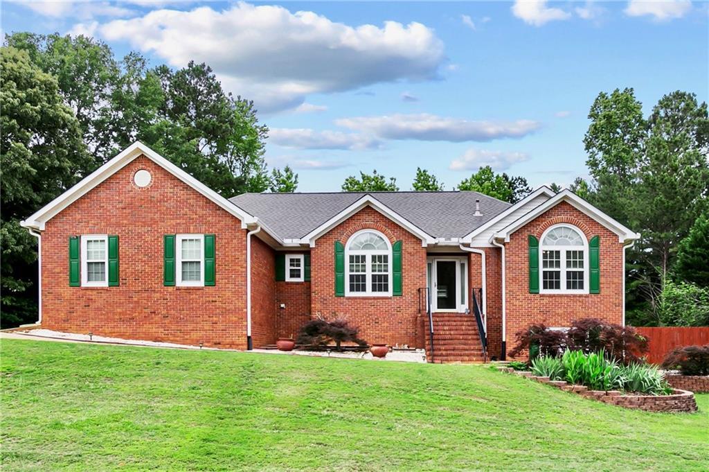 124 Crown Walk, Mcdonough, GA 30253