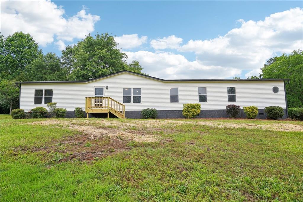 1960 W Hightower Tr., Conyers, GA 30012