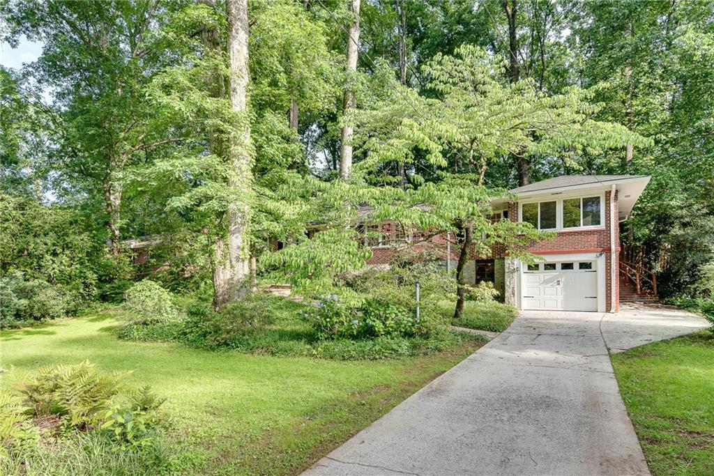 2167 Tanglewood Rd., Decatur, GA 30033