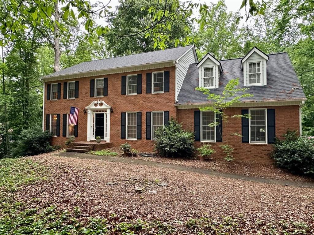 3741 Windhurst Dr., Lilburn, GA 30047