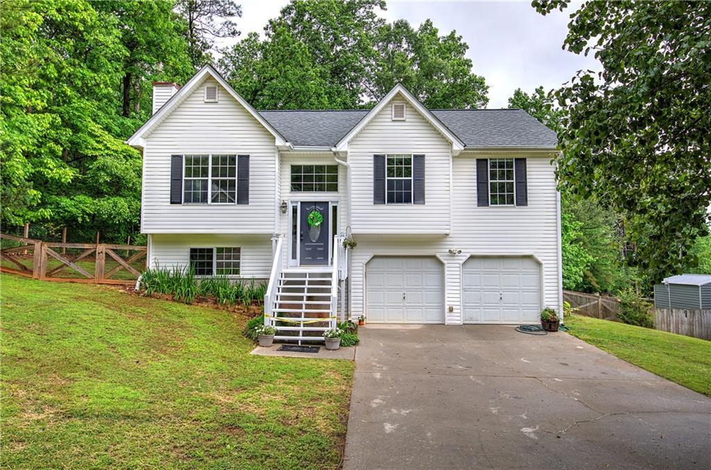 70 Ashbury Ct., Dallas, GA 30157