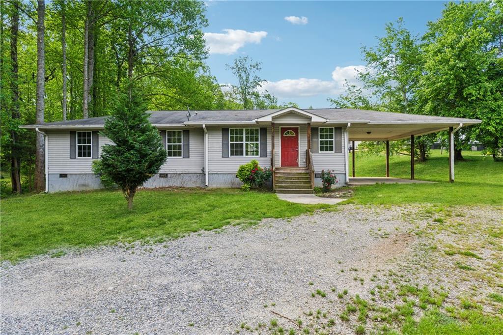 187 Helton Rd., Cleveland, GA 30528