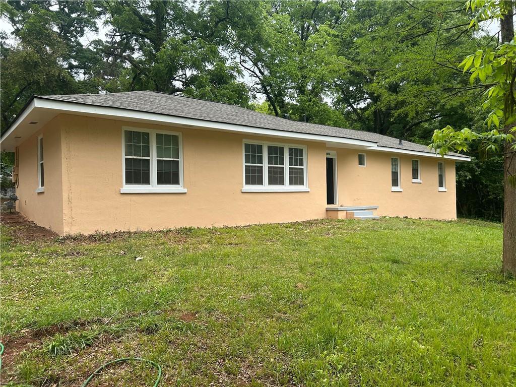 2076 Garden Cir., Decatur, GA 30032