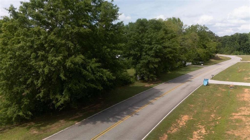 301 Singley Dr., Locust Grove, GA 30248