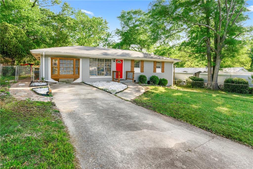 1082 Green Valley Dr., Conyers, GA 30012