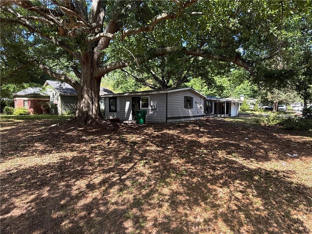 2135 Wells Dr., Smyrna, GA 30080