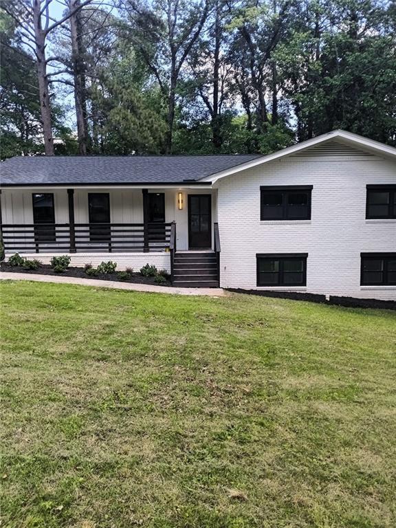 106 Hickory Ave., Fayetteville, GA 30215