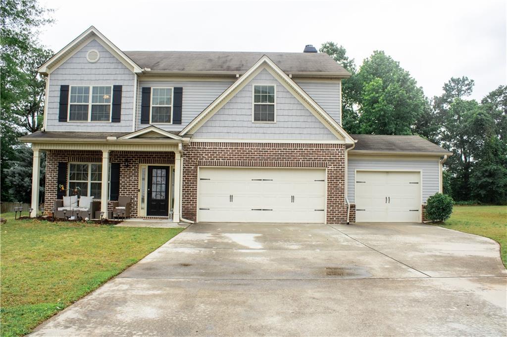 1231 St James Pl., Loganville, GA 30052