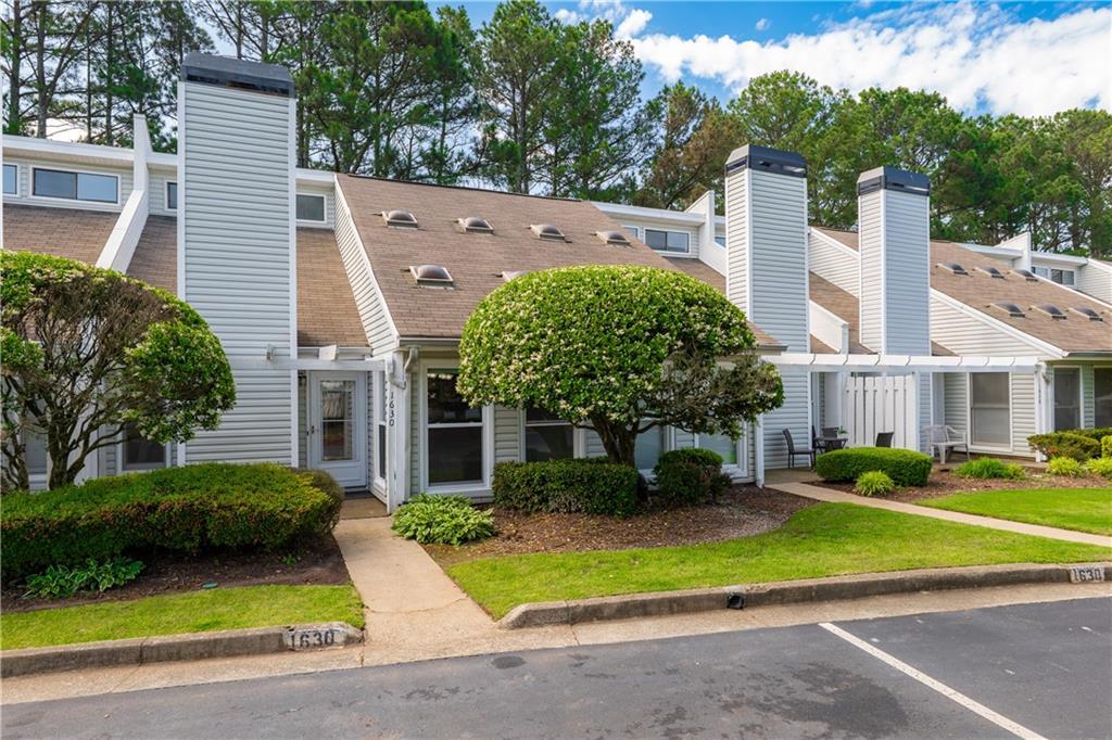 1630 Homestead Tr., Alpharetta, GA 30004