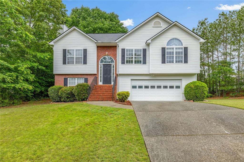 7224 Coral Lake Dr., Flowery Branch, GA 30542