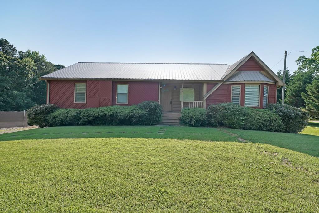 999 Wiley Bridge Rd., Woodstock, GA 30188