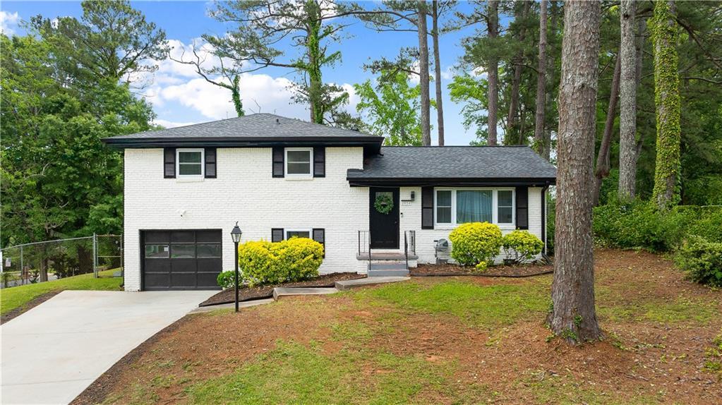 1934 Glen Echo Dr., Decatur, GA 30032