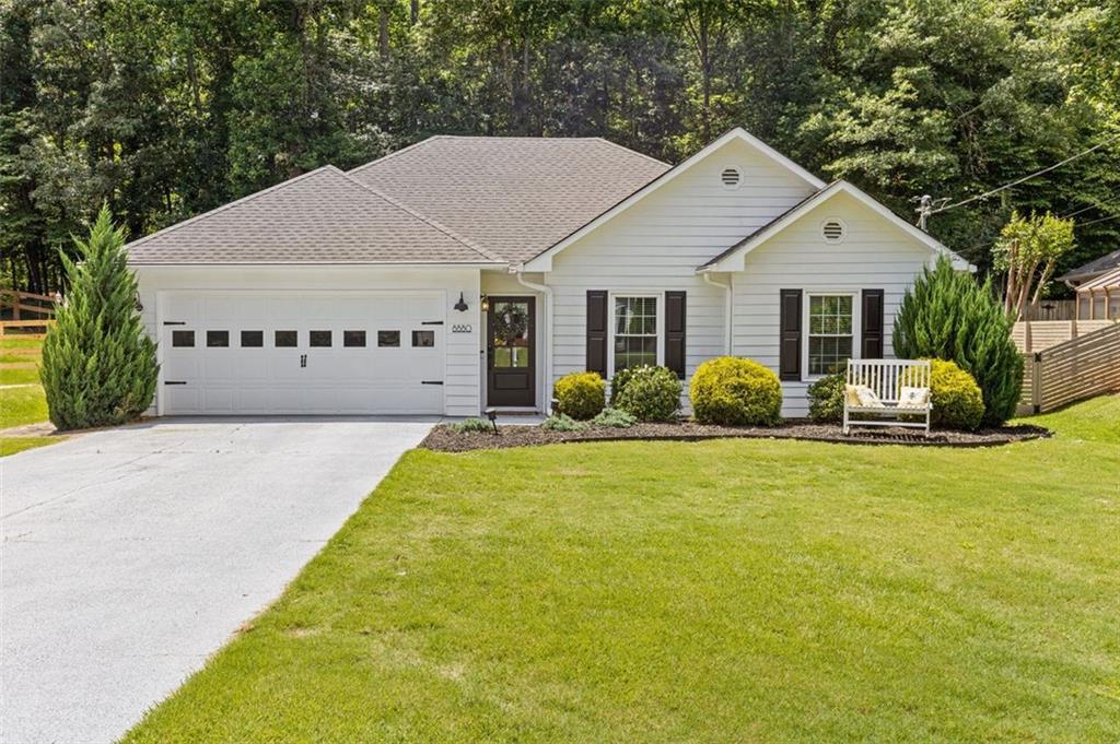 8880 Pine Tree Cir., Gainesville, GA 30506