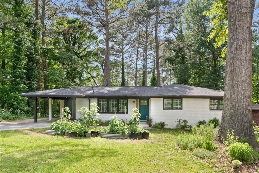 2425 Clifton Springs Rd., Decatur, GA 30034
