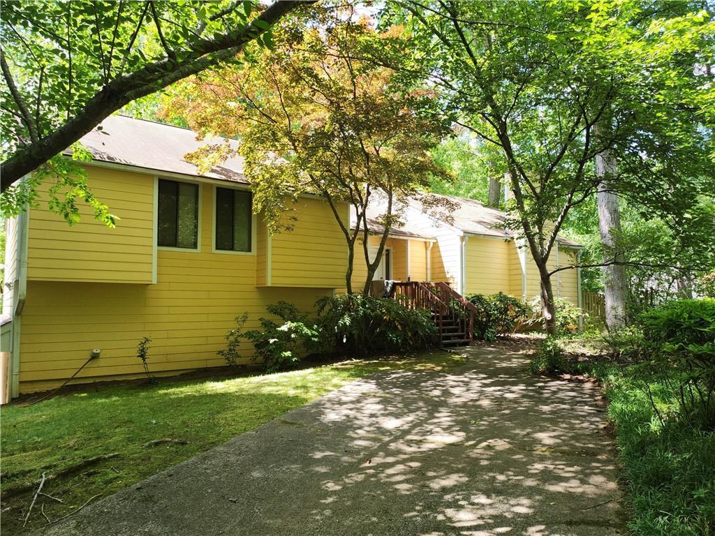 363 Weatherstone Ln., Marietta, GA 30068