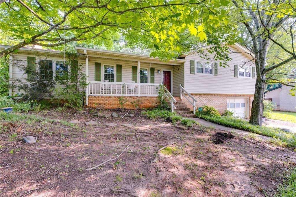 230 King Arthur Dr., Woodstock, GA 30189