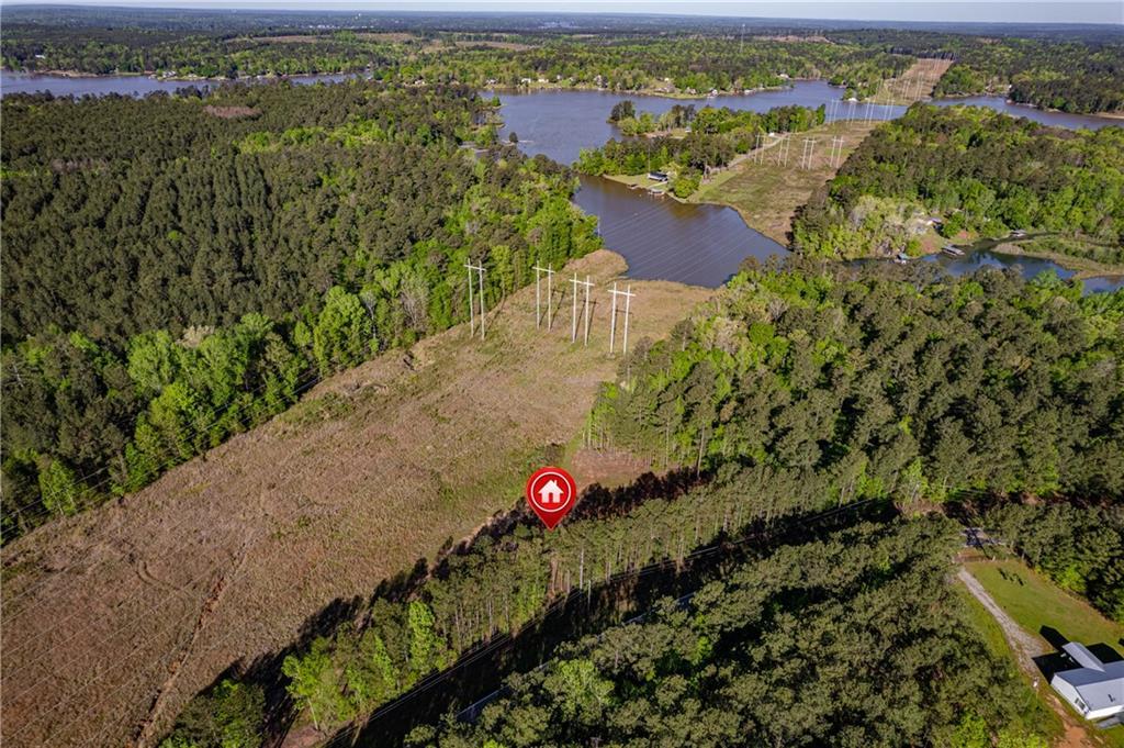 287 Lake Sinclair Dr., Sparta, GA 31087