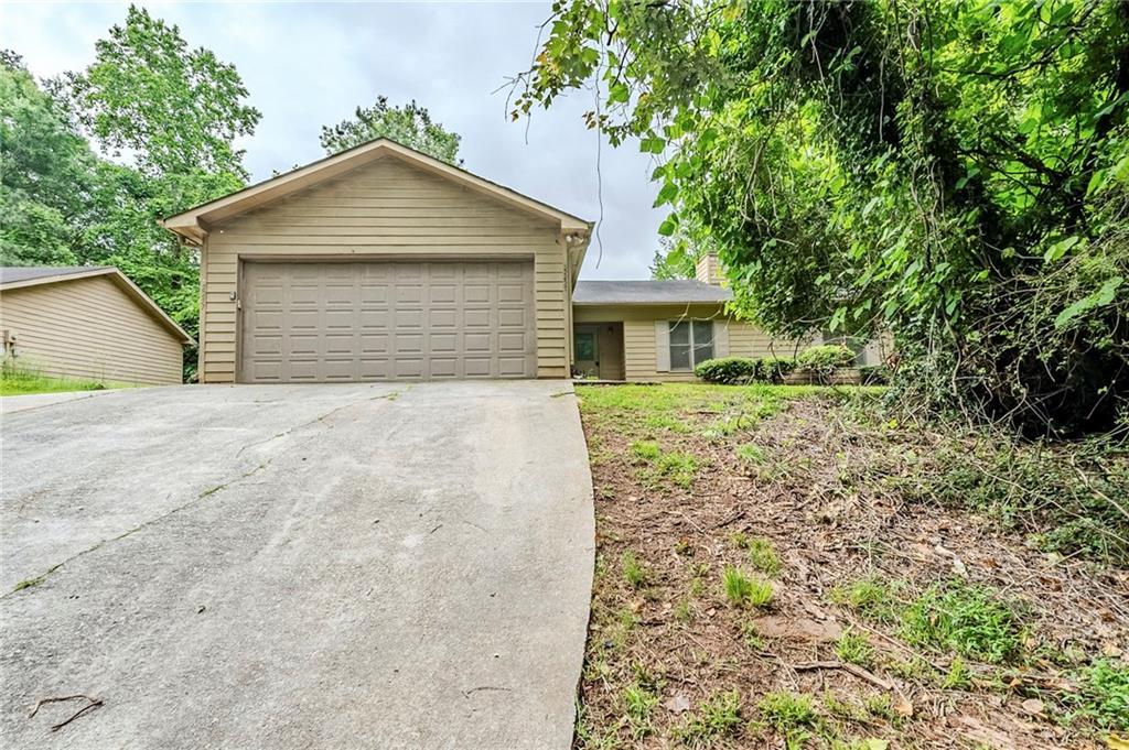 5257 Flat Creek Rd., Gainesville, GA 30504