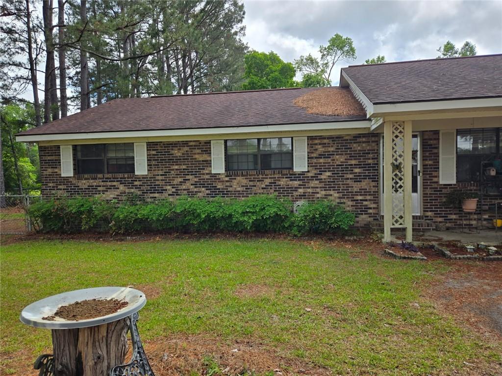 5406 Blue Spruce Rd., Blackshear, GA 31516