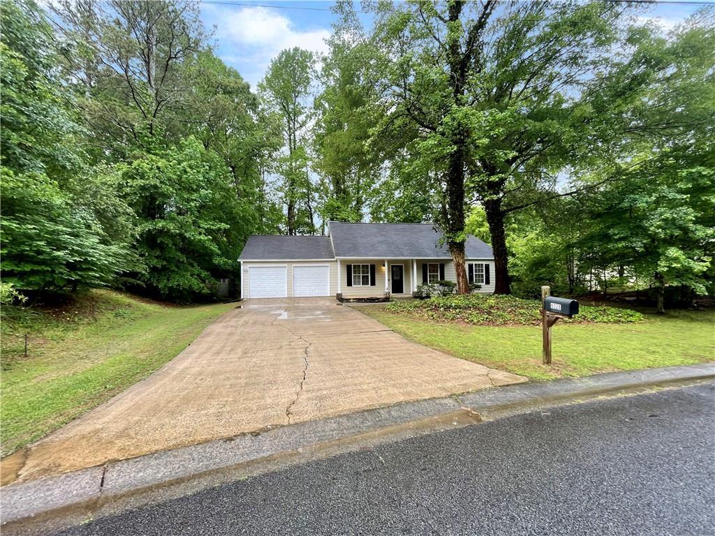 6026 Woodcreek Dr., Woodstock, GA 30188