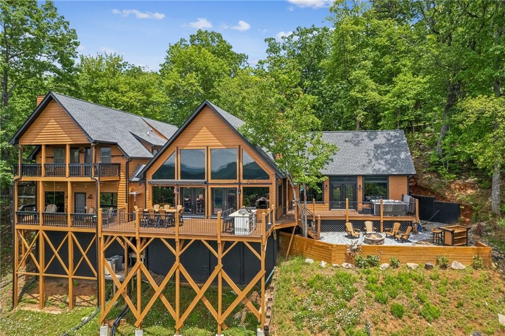 672 Foot Hills Dr., Cleveland, GA 30528