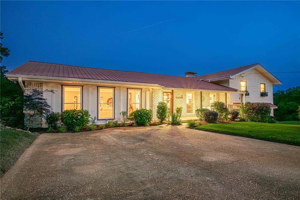 27 Graham Rd., Dallas, GA 30132