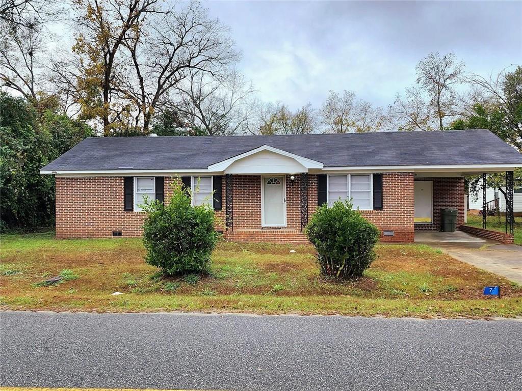 7 Highland Ave., Hawkinsville, GA 31036