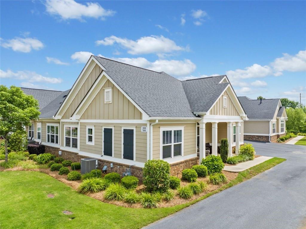 306 Cherokee Station Cir., Woodstock, GA 30188