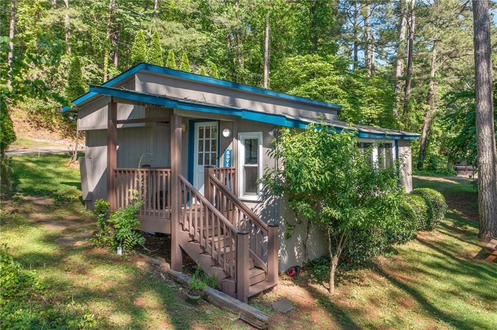135 Marina Ct., Canton, GA 30114
