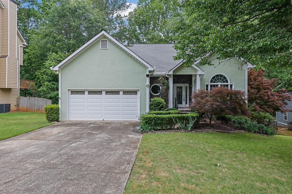 4047 Watkins Glen Dr., Woodstock, GA 30189