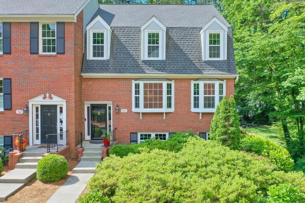 701 Dunwoody Chace, Atlanta, GA 30328