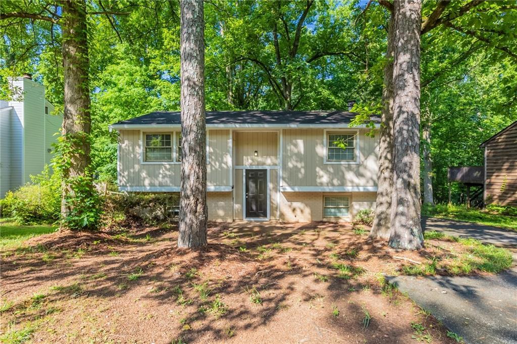 5372 Martins Crossing Rd., Stone Mountain, GA 30088