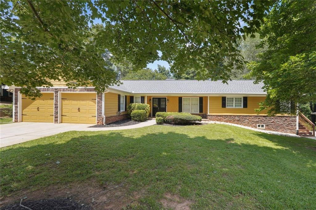 2460 Due West Cir., Kennesaw, GA 30152