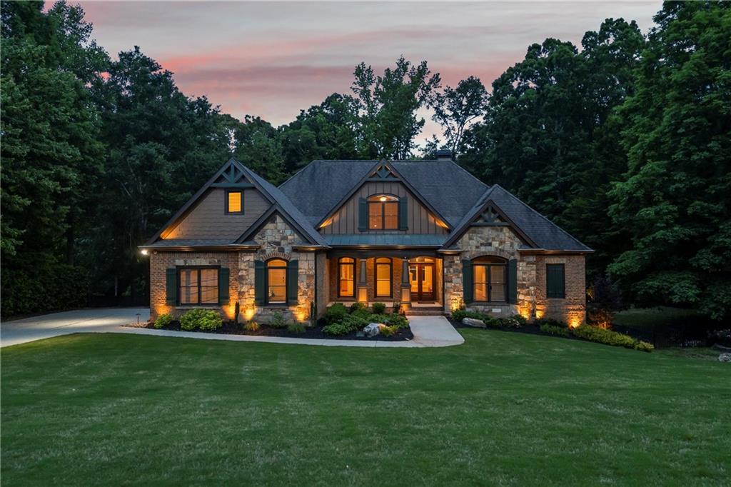 112 E Fork Ln., Pendergrass, GA 30567