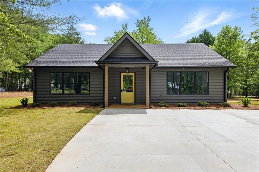 8087 Beachwood Dr., Murrayville, GA 30564