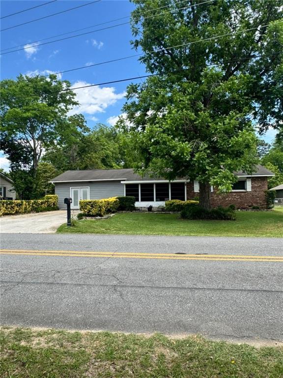 203 Pinecrest Dr., Warner Robins, GA 31093