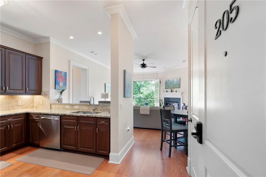 351 Washington Ave. #205, Marietta, GA 30060