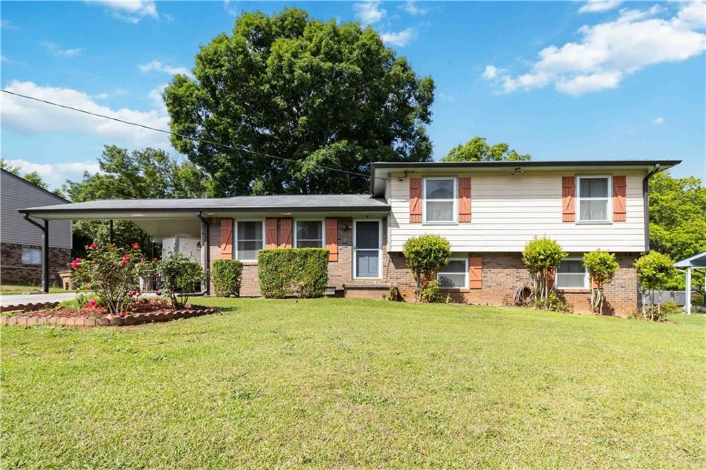 5791 Cobbrook Dr., Ellenwood, GA 30294