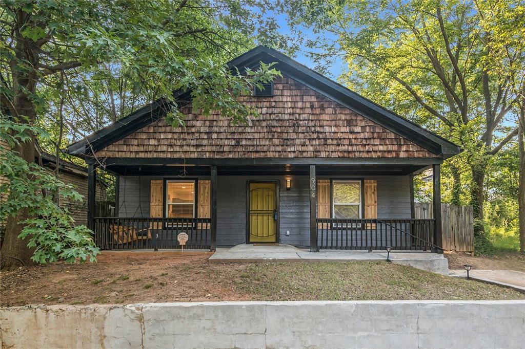 904 Smith St., Atlanta, GA 30310