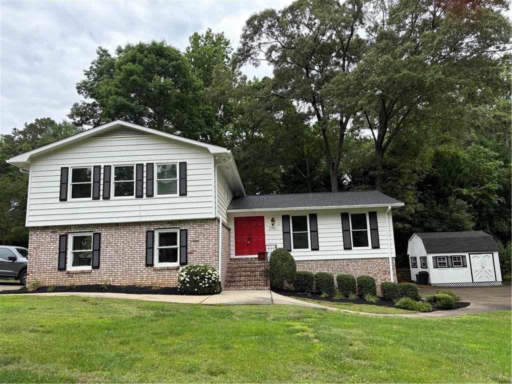 3751 Cherokee Pl., Marietta, GA 30067