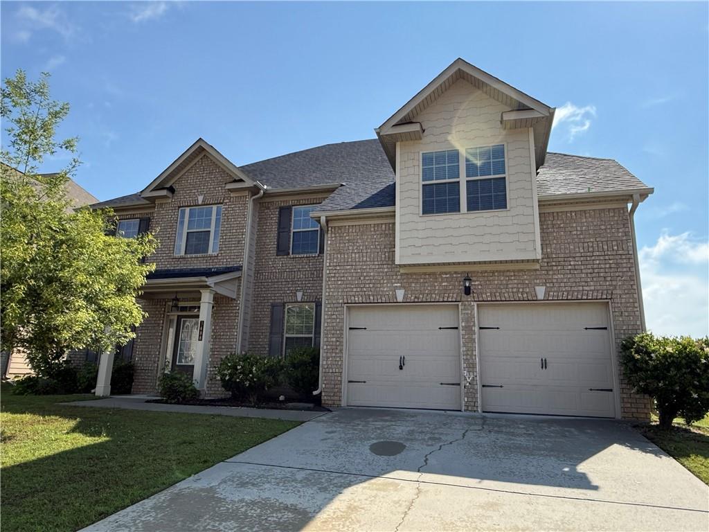 3488 Woodshade Dr., Loganville, GA 30052